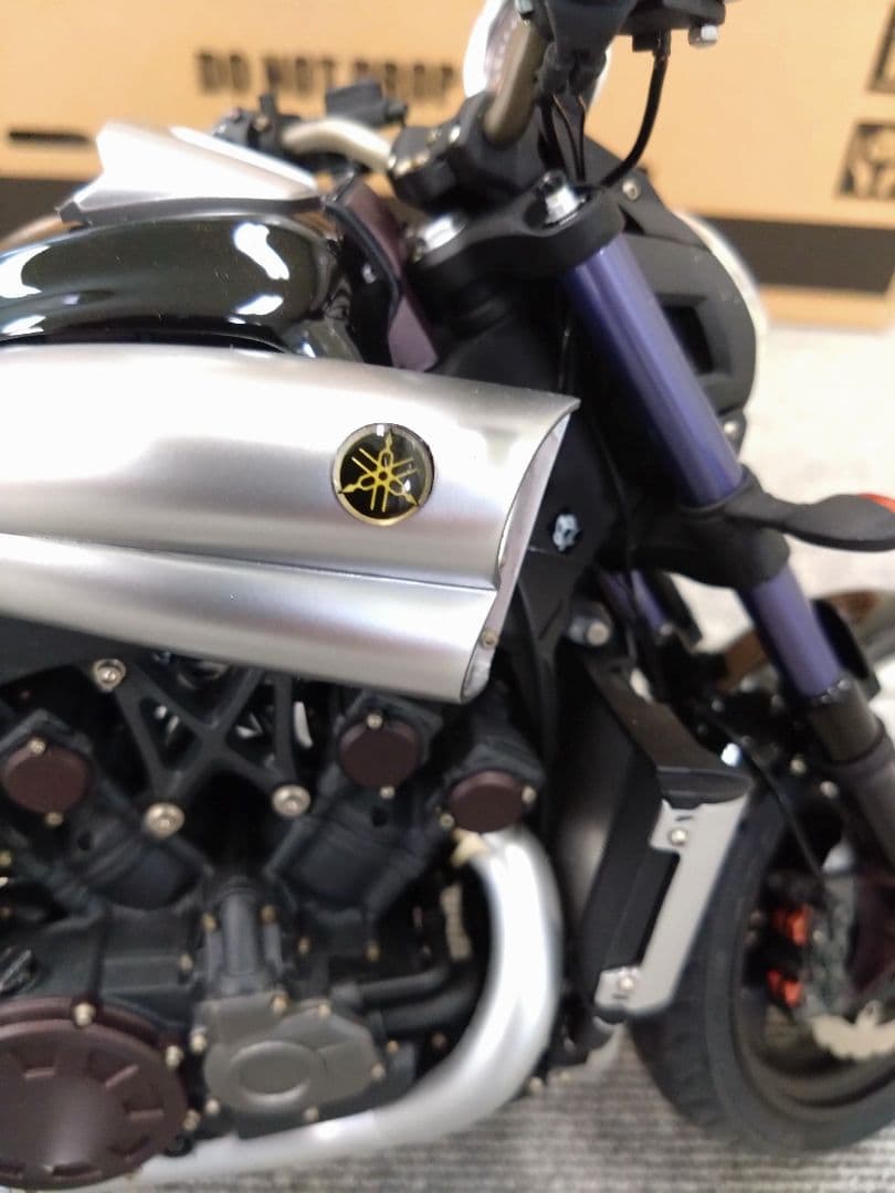 hpi-racing VMAX1700 1:6スケールモデル - メルカリ