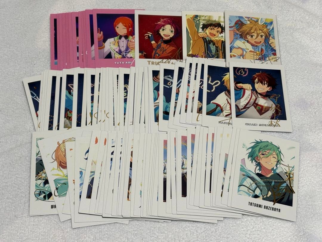 【25日まで限定値下げ】あんスタ カード 缶バッジ まとめ売り