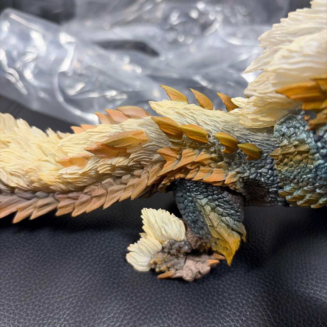 ジンオウガ フィギュア モンスターアーツ S.H.MonsterArts SH