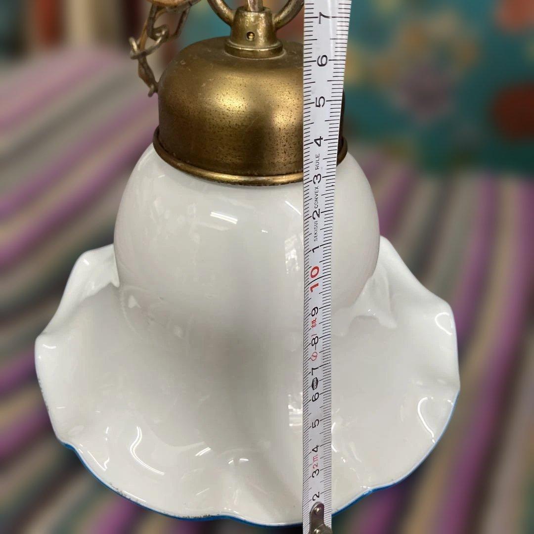 ヴィンテージミルクガラス製フリルシェードペンダントライト　イタリア