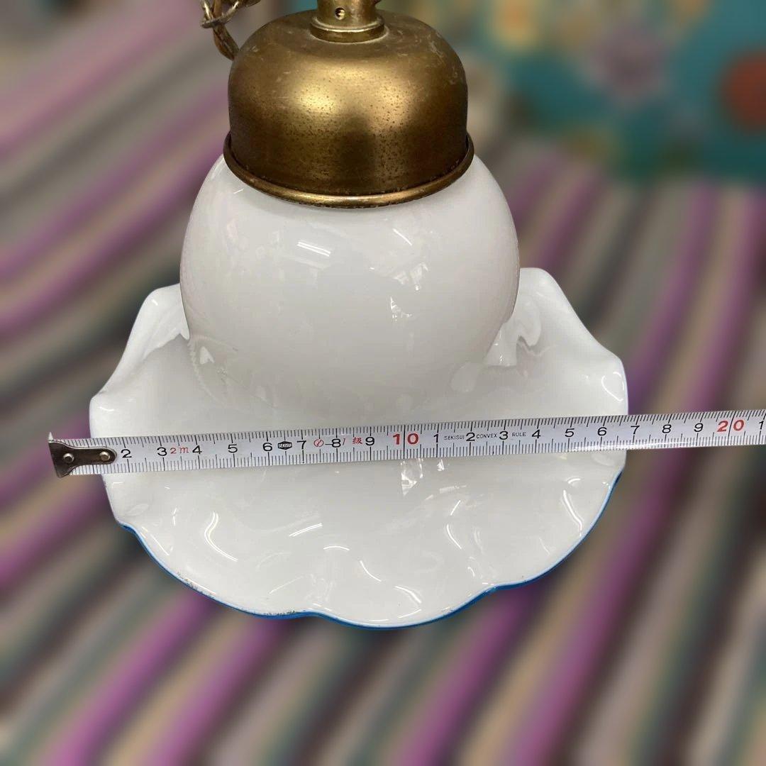 ヴィンテージミルクガラス製フリルシェードペンダントライト　イタリア