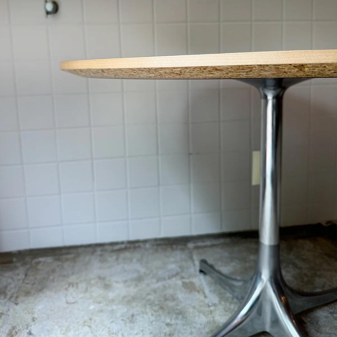 ハーマンミラー社のペデスタルテーブル　受注オーダー　ジョージネルソン