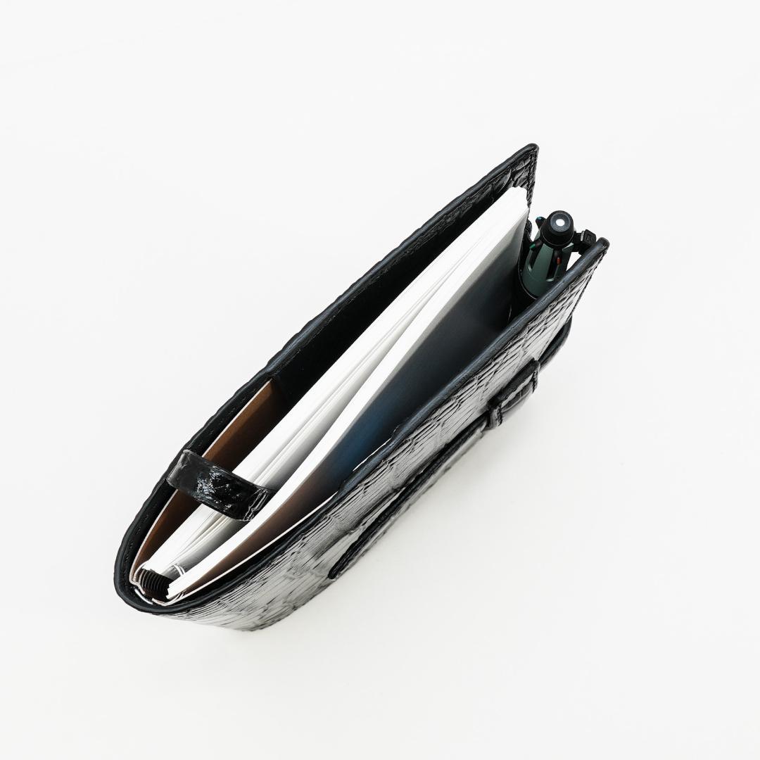 本革　A5手帳・ノートカバー　ワニ型押し　ブラック　黒