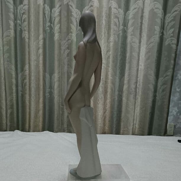 ライオン　リヤドロ フィギュリン♪裸婦 美品です♪♪