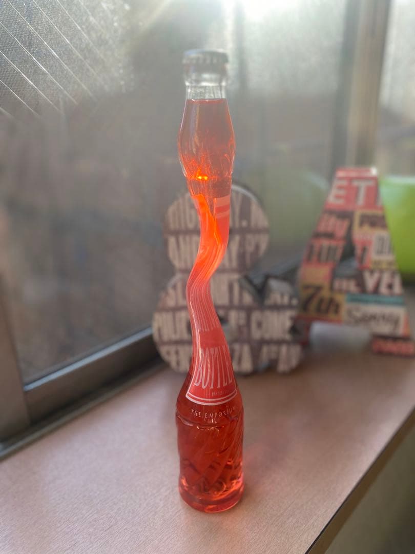 ねじれビン 変形瓶