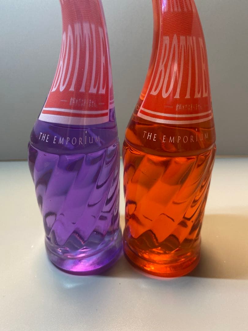 ねじれビン 変形瓶