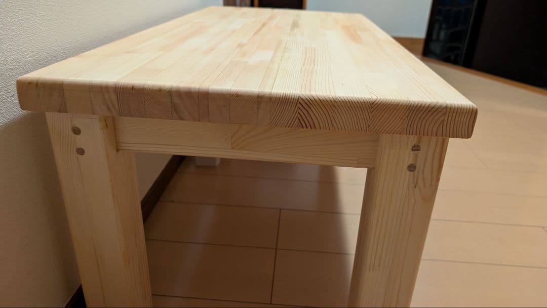 ローテーブル。赤松集成材36ミリ木材オイル仕上げ