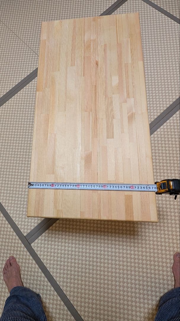 ローテーブル。赤松集成材36ミリ木材オイル仕上げ