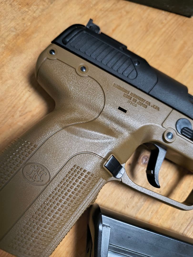 マルシン　FN5-7 旧型真鍮ピストン　難あり