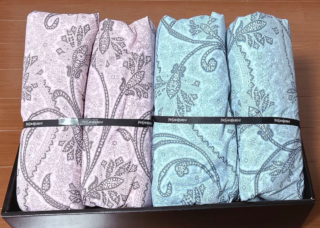 洗える 羽毛肌掛けふとん　イヴ・サンローラン　ピンク・ブルー　2枚セット