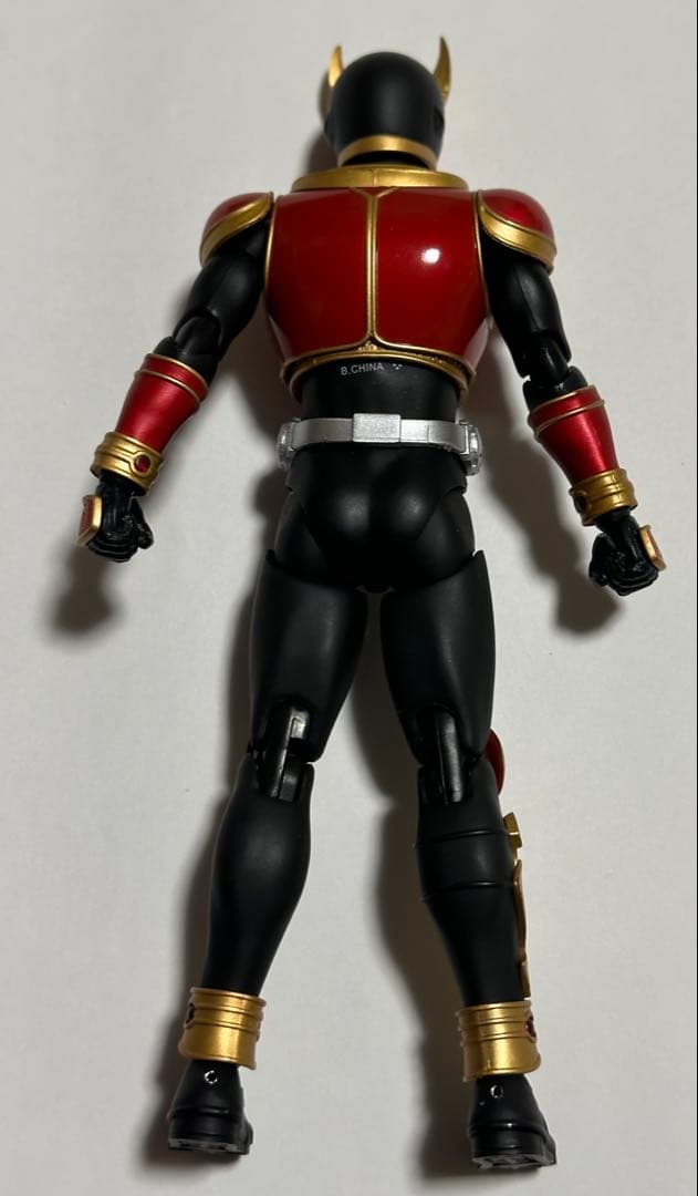S.H.Figuarts 真骨彫製法 仮面ライダークウガ ライジングマイティ