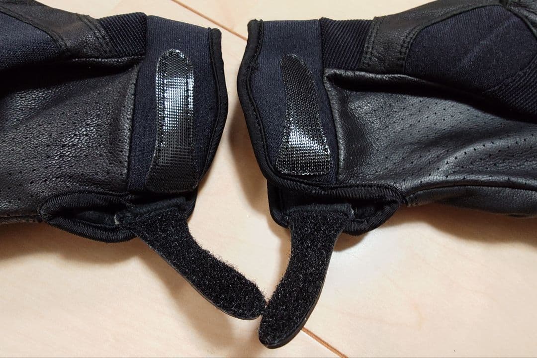 オークリー ファクトリーパイロット2.0グローブ ブラック サイズM