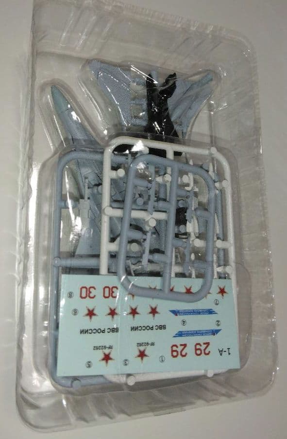 エフトイズ　1/144　MIG-29　フルクラム　3機セット