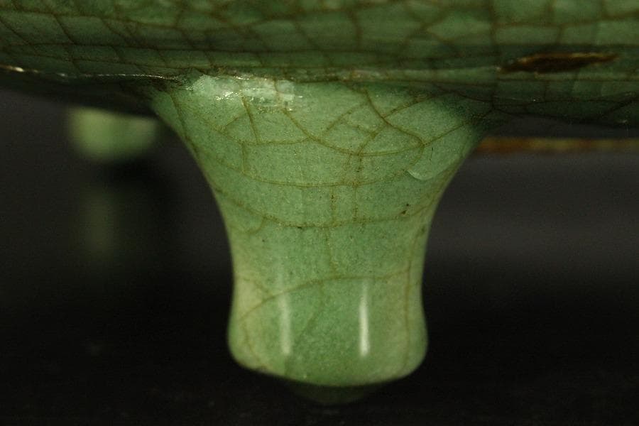 中国美術 七官青磁 三足 水盤 瓶掛 時代物(A880) - メルカリ