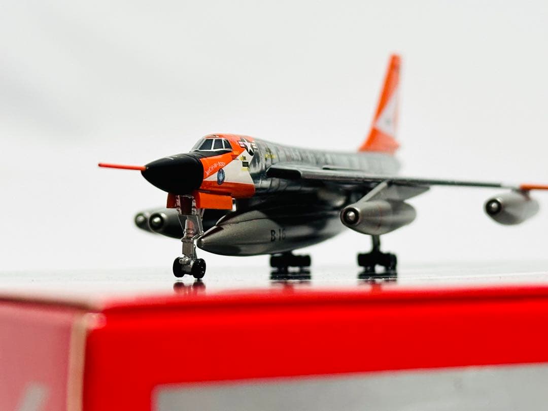 HERPA 1/200 Convair XB-58 Hustler - メルカリ