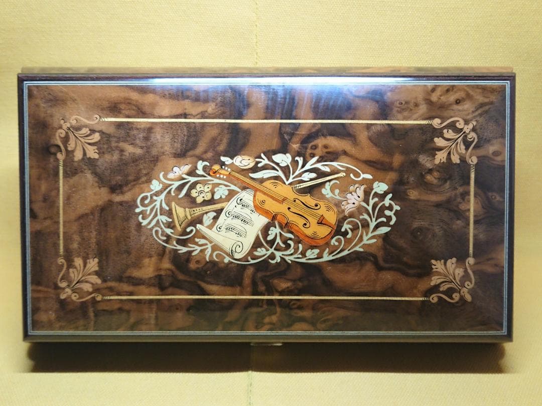 【美品】REUGE　ボックス　宝石箱　スイス　置物　工芸品　美術品　A3429