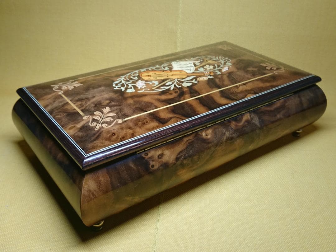 【美品】REUGE　ボックス　宝石箱　スイス　置物　工芸品　美術品　A3429