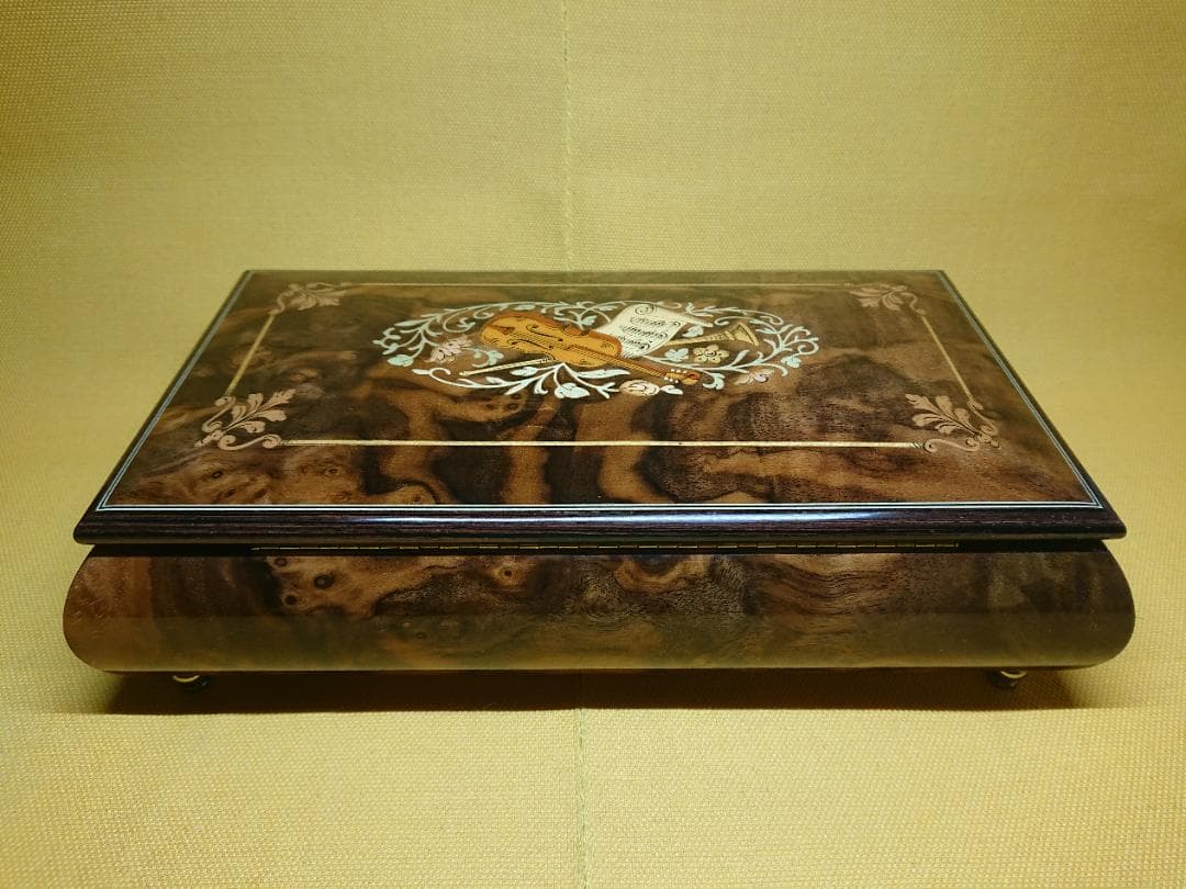 【美品】REUGE　ボックス　宝石箱　スイス　置物　工芸品　美術品　A3429