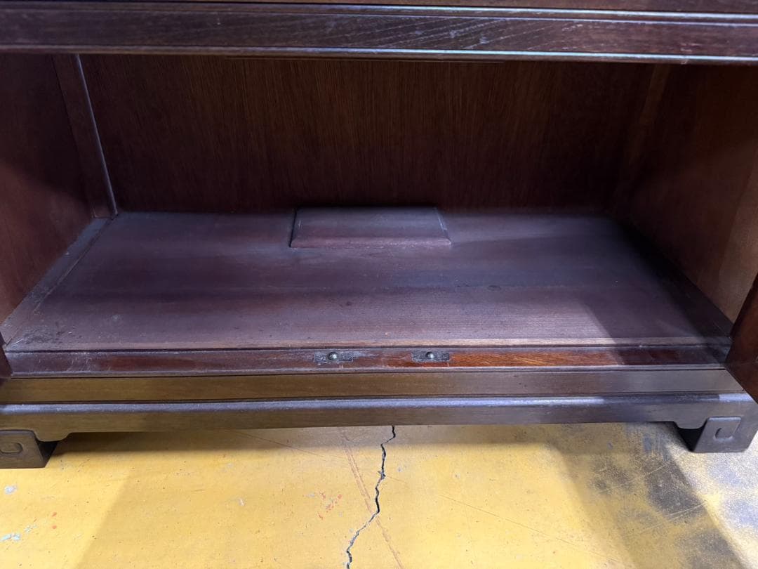 ガラス製ディスプレイキャビネット 木製 ショーケース