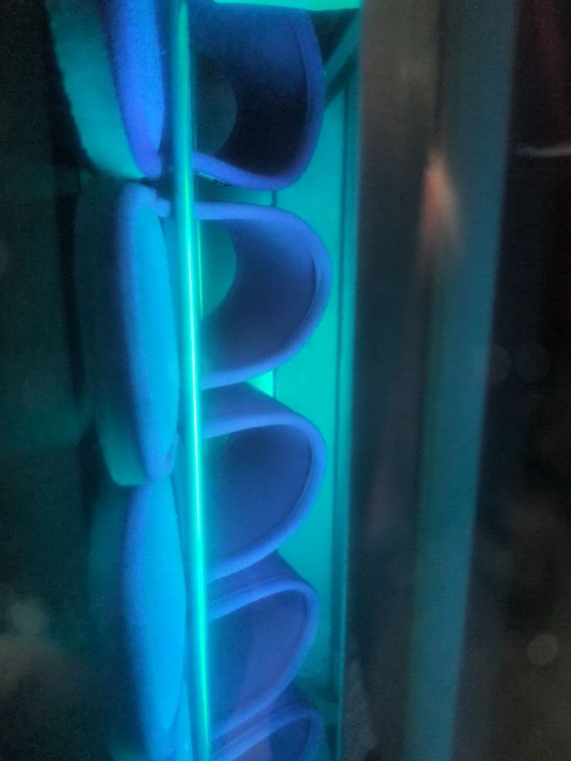 IHIシバウラ スリッパ殺菌ディスペンサー 紫外線殺菌灯 M2904