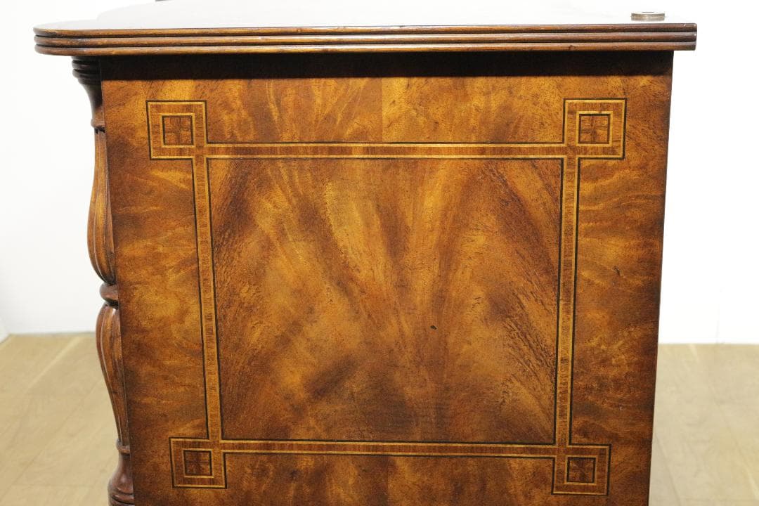 イギリス★アンティーク★サイドボード★ライオン★ラグジュアリー★