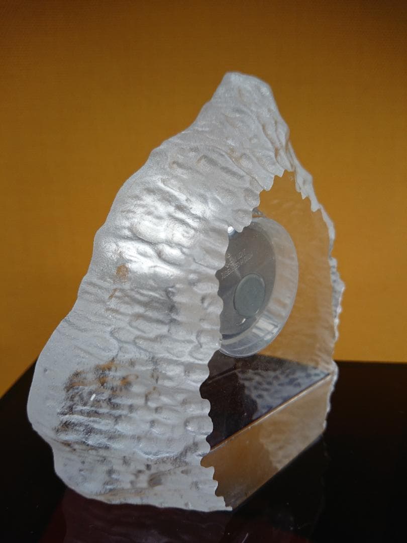 【美品】クリスタルガラス　置き時計　置物　インテリア　工芸品　美術品　A1670