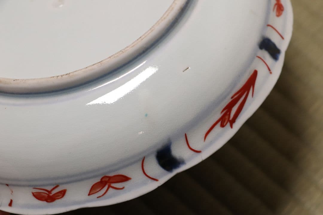 古伊万里 色絵 七寸皿 二客 21㎝ 草花 菊 牡丹 蝶 唐草 錦手CL95