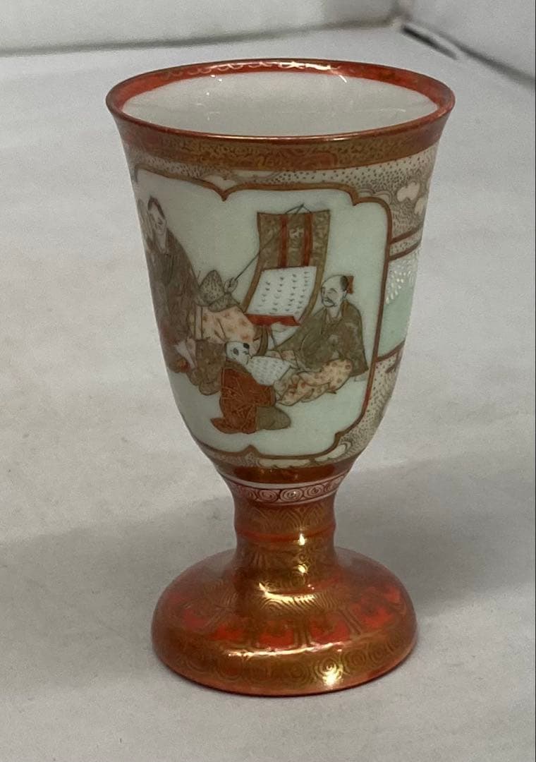 B548s「赤絵金彩馬上盃　2個」 大日本九谷製　内側山水絵　酒器　明治時代