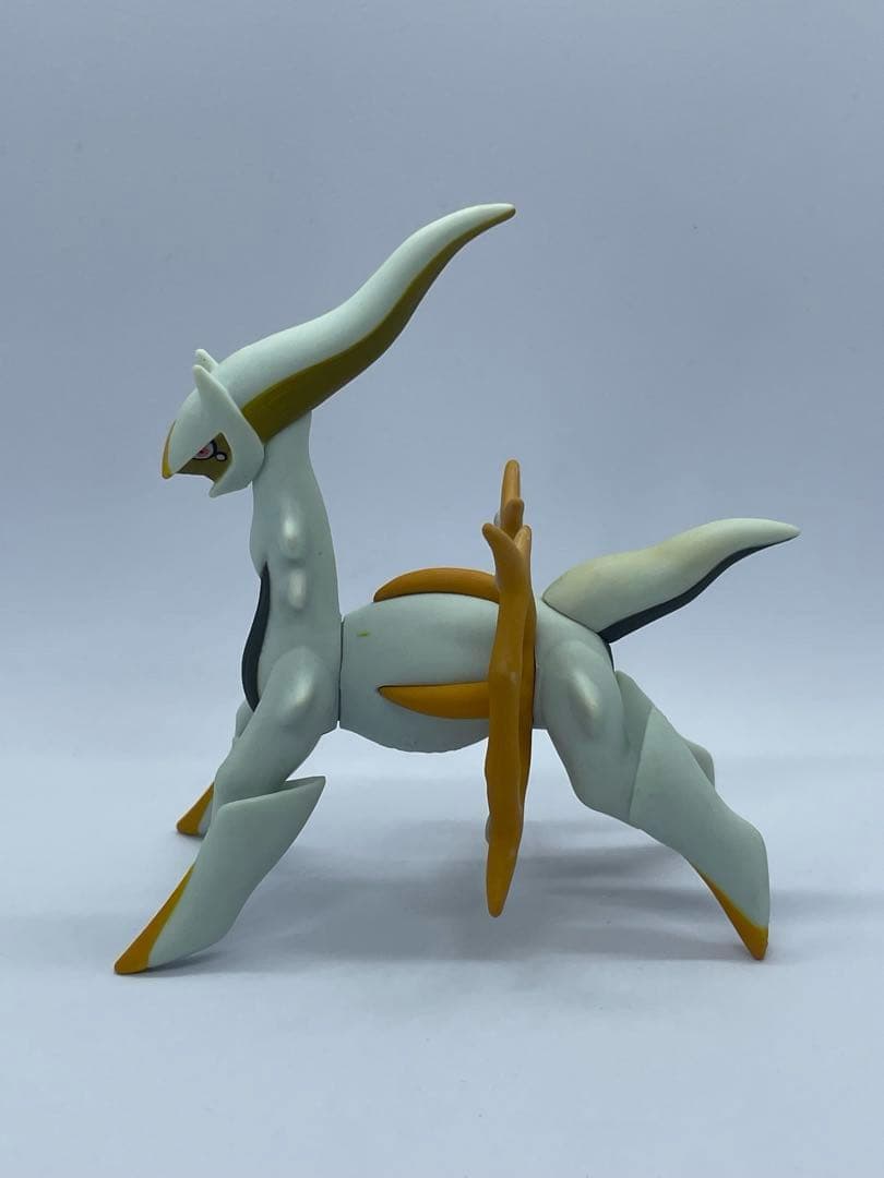 希少】立体ポケモン図鑑 アルセウス(じめんタイプ) - メルカリ