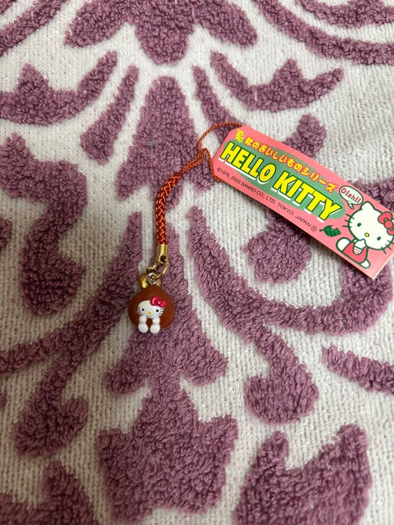 ハローキティ 根付け 栗 秋のおいしいものシリーズ - メルカリ