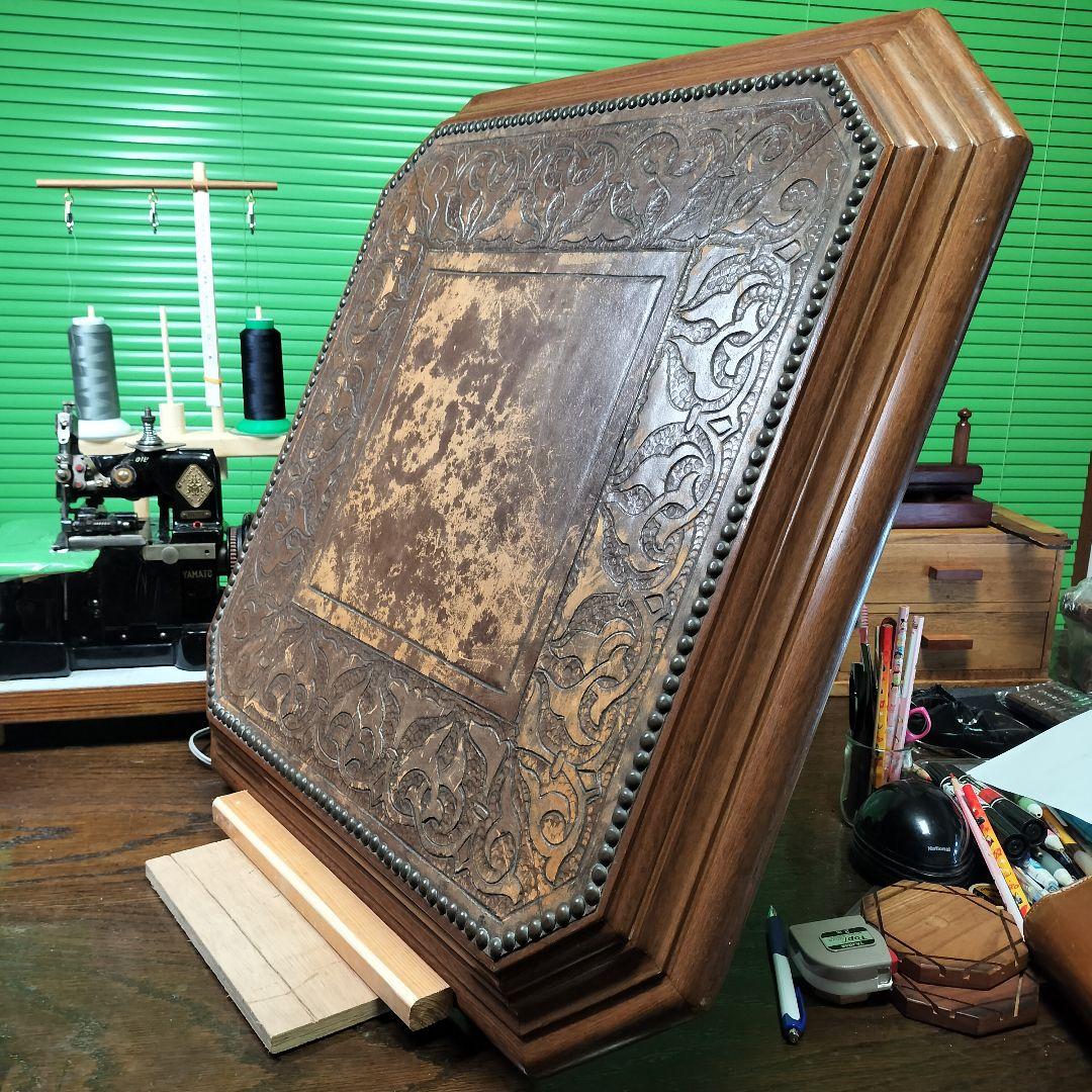 希少【ブラジル製】ヴィンテージ天板本革鋲打ち61×61×5cmセンターテーブル
