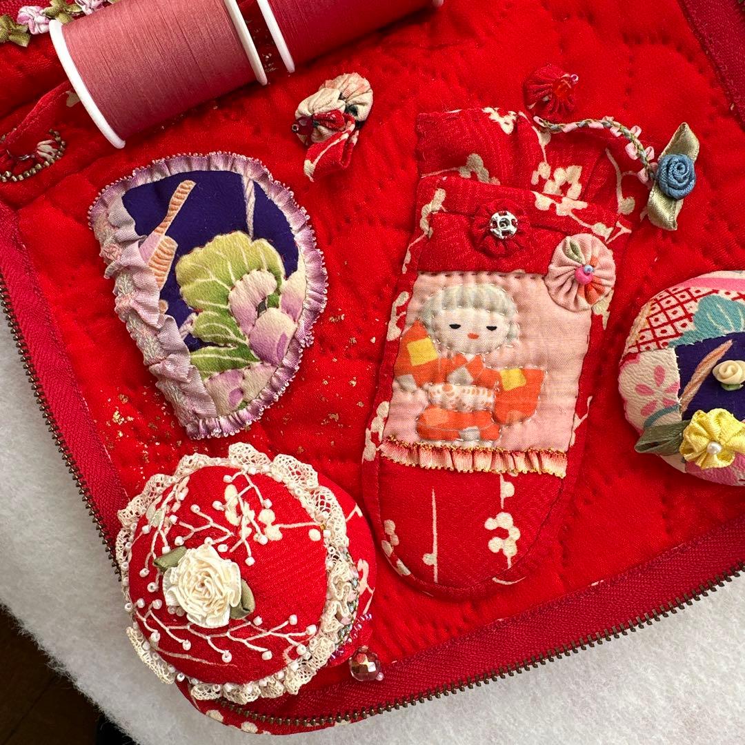 グレーージキルトソーイングポーチ