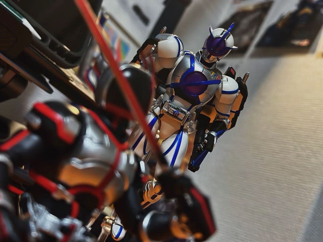 【専用】S.H.Figuarts 仮面ライダー サイガ 東映 仮面ライダー555