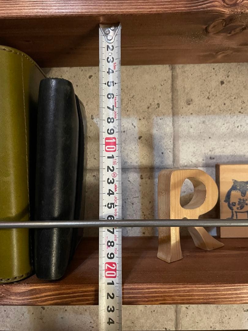 ウォールシェルフ　アイアン壁掛けラック　コレクションラック　ハンドメイド　無骨