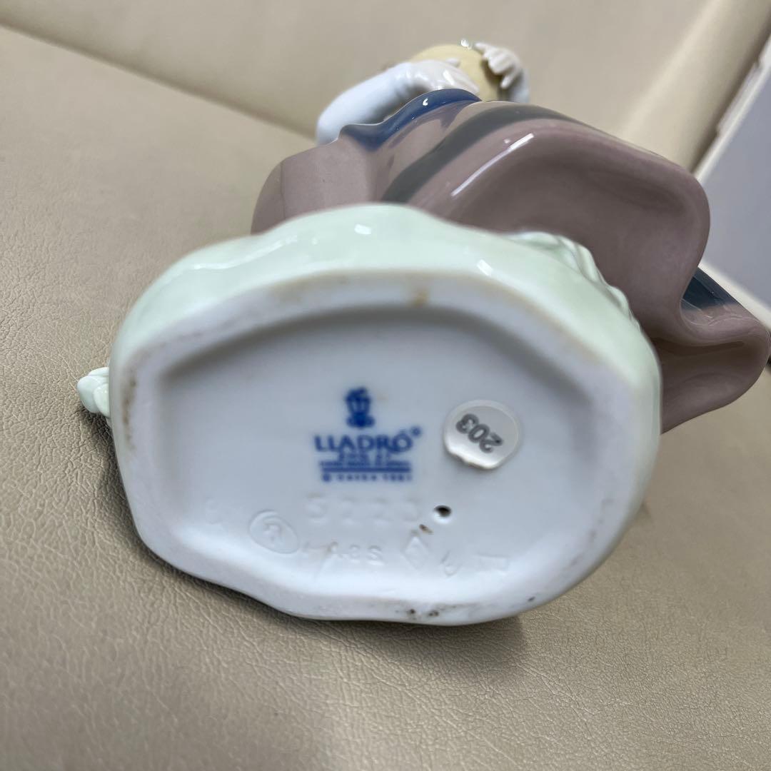 リヤドロ LLADRO磁器人形「Spring is Here(春が来た)」