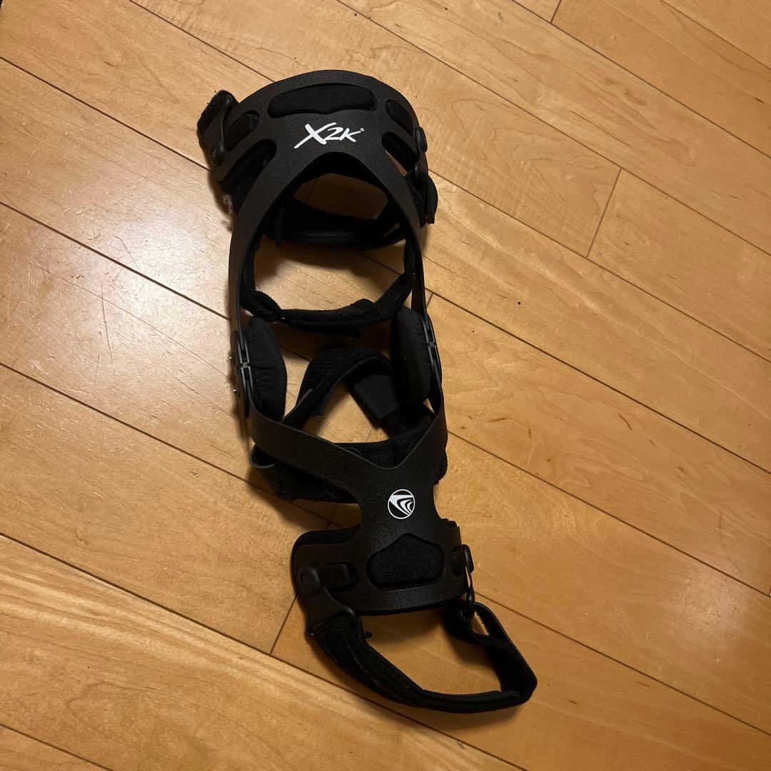 X2K ニーブレース 左膝 医療用整形外科用装具 - メルカリ