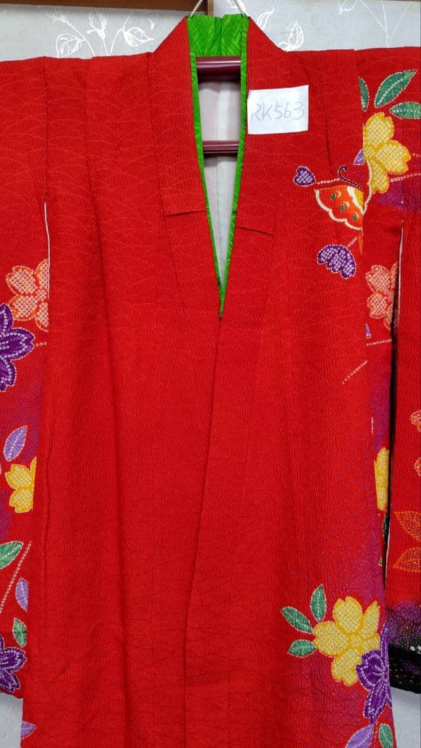 RK563子供着物四つ身7歳前後用着丈132センチ裄丈50センチ非常に綺麗美品