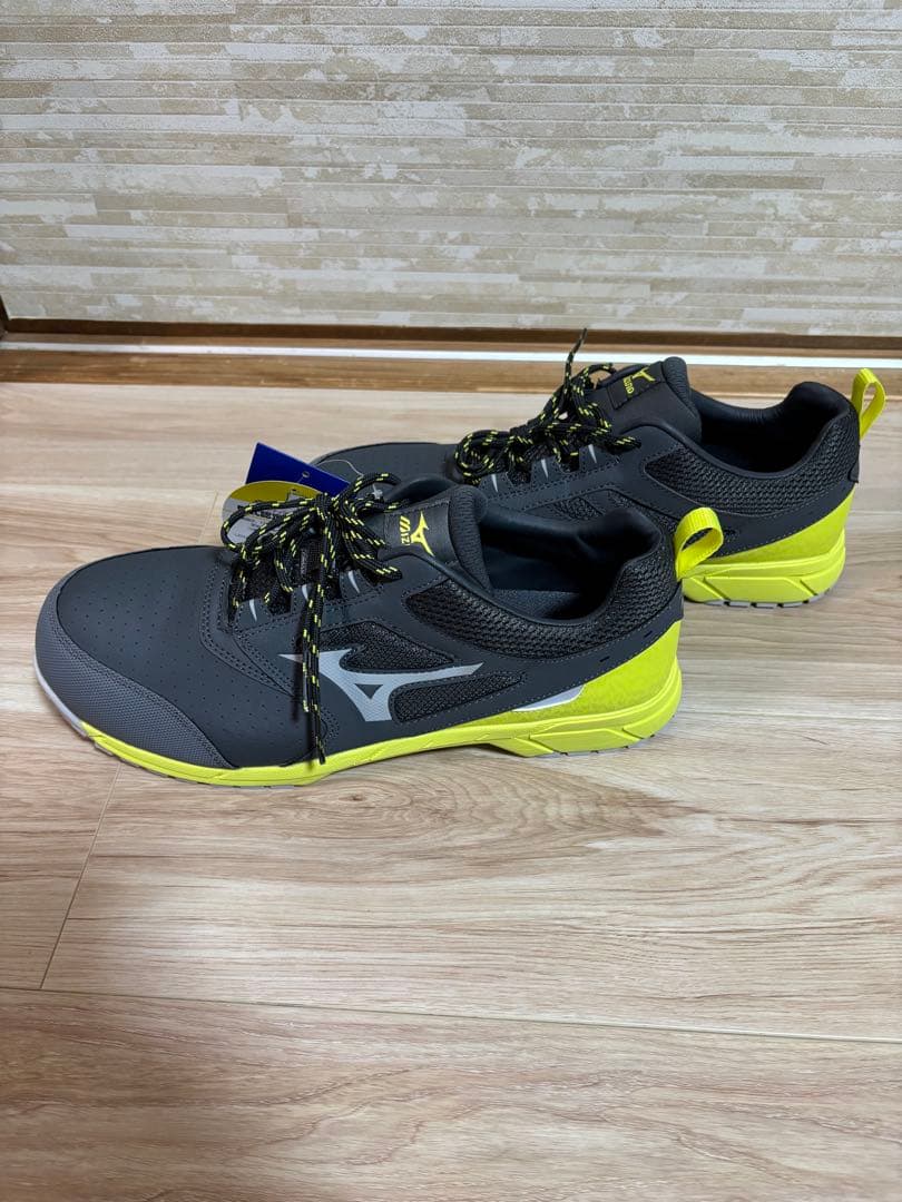 未使用　Mizuno 安全靴 ALMIGHTY AS15L グレー/イエロー