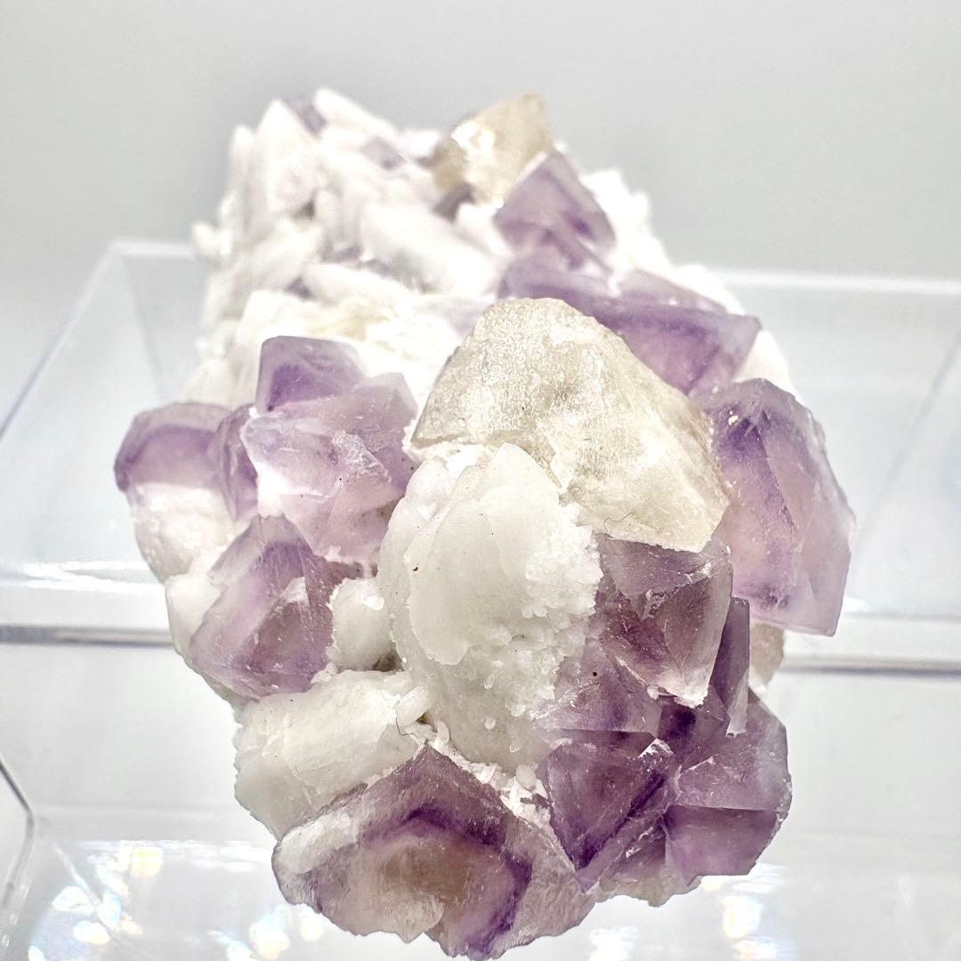 565 中国内モンゴル産　八面体フローライト&シェーライト