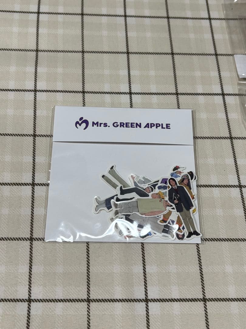 お値下げ中】Mrs. GREEN APPLEライラックアクスタコンプセット - メルカリ