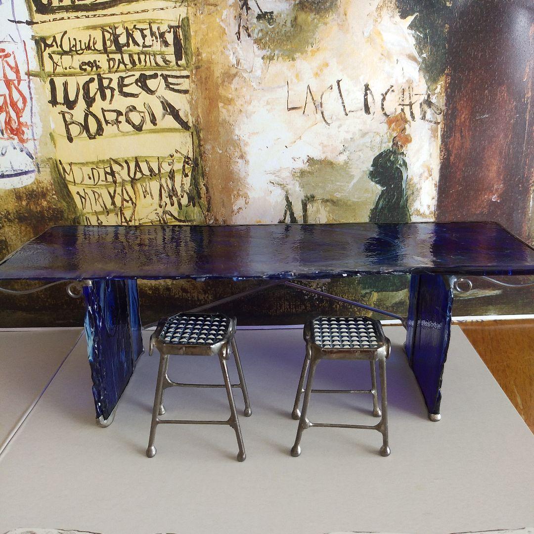 背景、ドールハウス　ミニチュアレトロバー