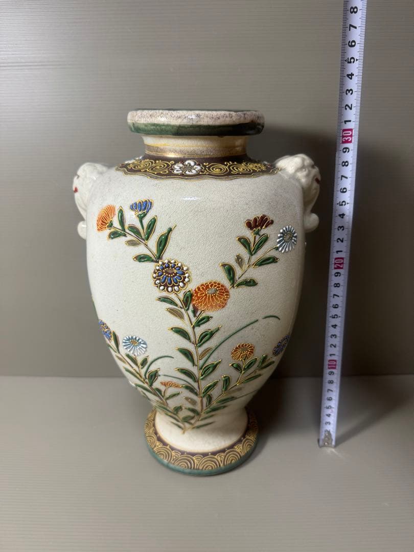 2107 明治時代 名工【寿山造】 薩摩焼 金彩色絵花蝶文 花瓶 時代物