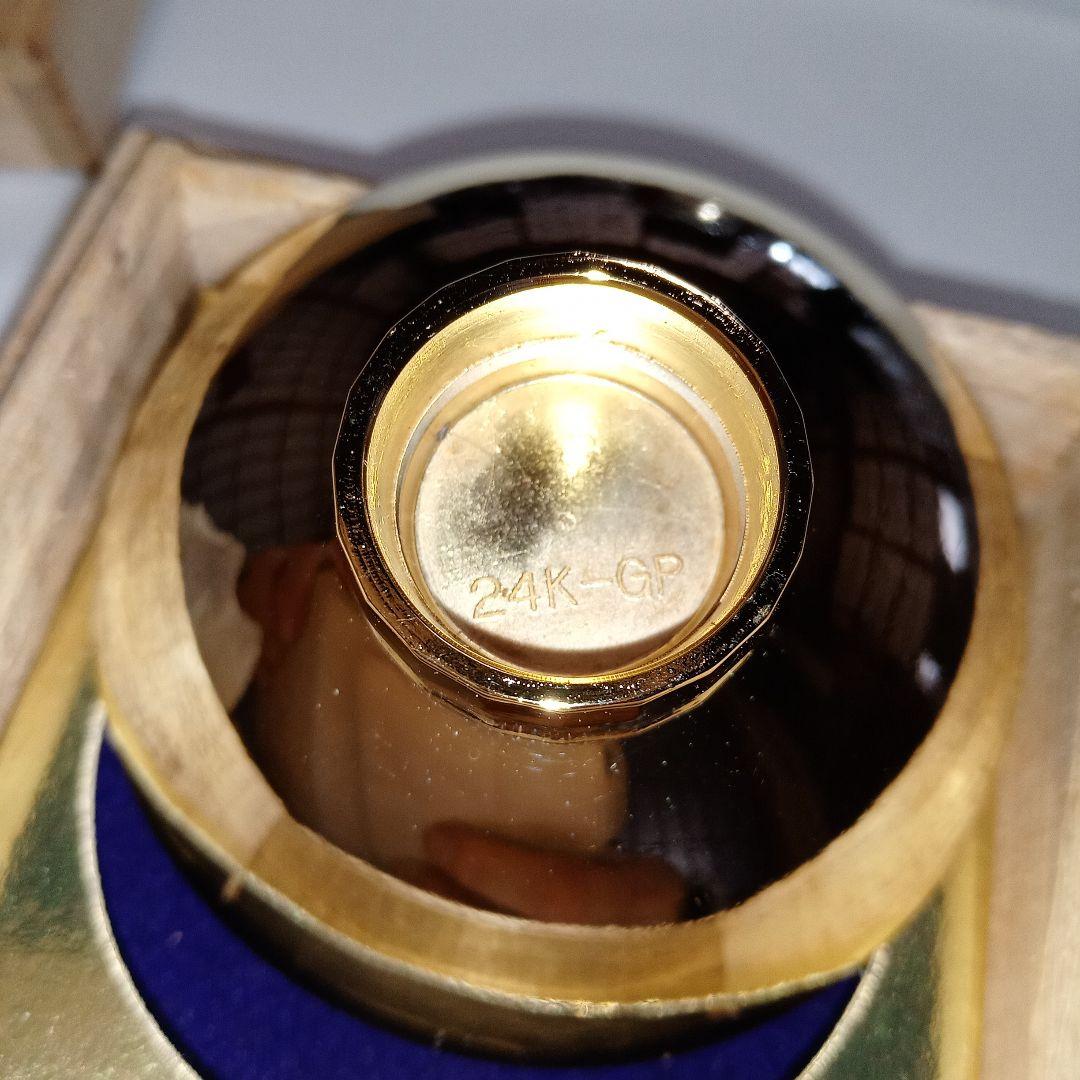 昭和天皇御即位五十年記念金杯 菊の御紋 24KGP 桐箱入り 酒器
