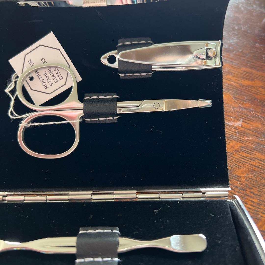 セールします！アウディ　高級爪ケアセット