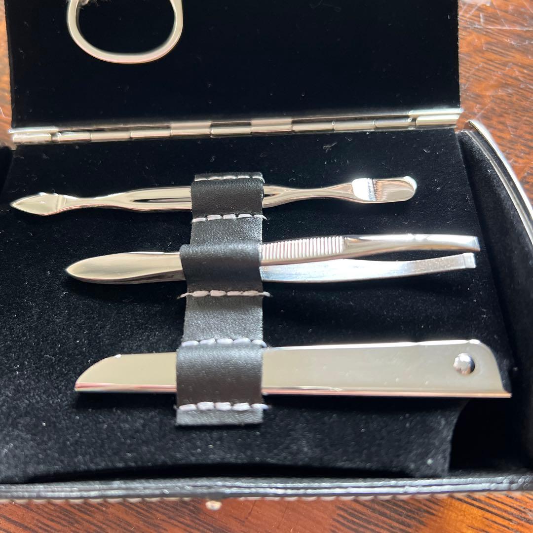 セールします！アウディ　高級爪ケアセット