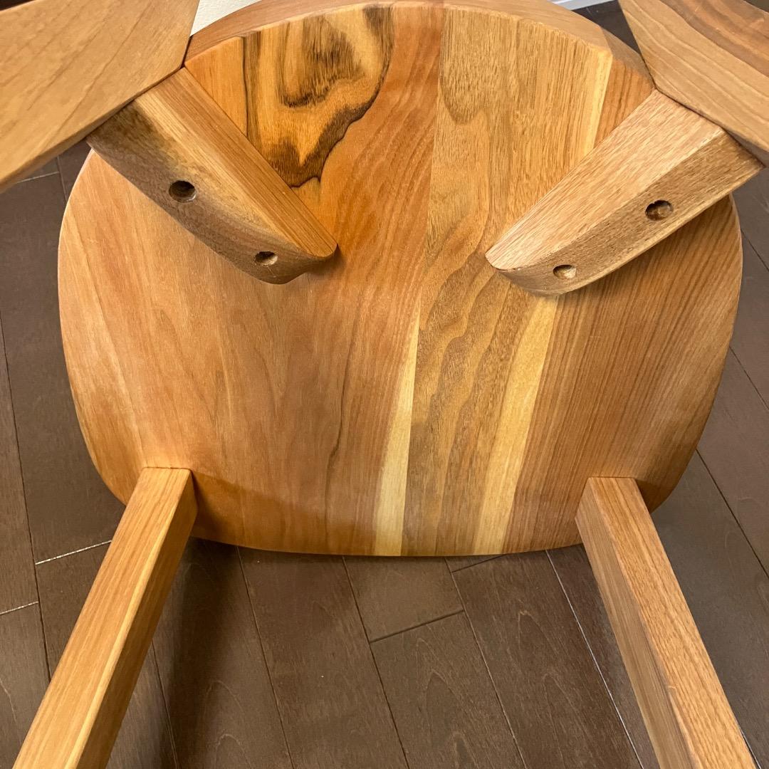 Akiチェア　国産　主材：天然杢くるみ材塗装