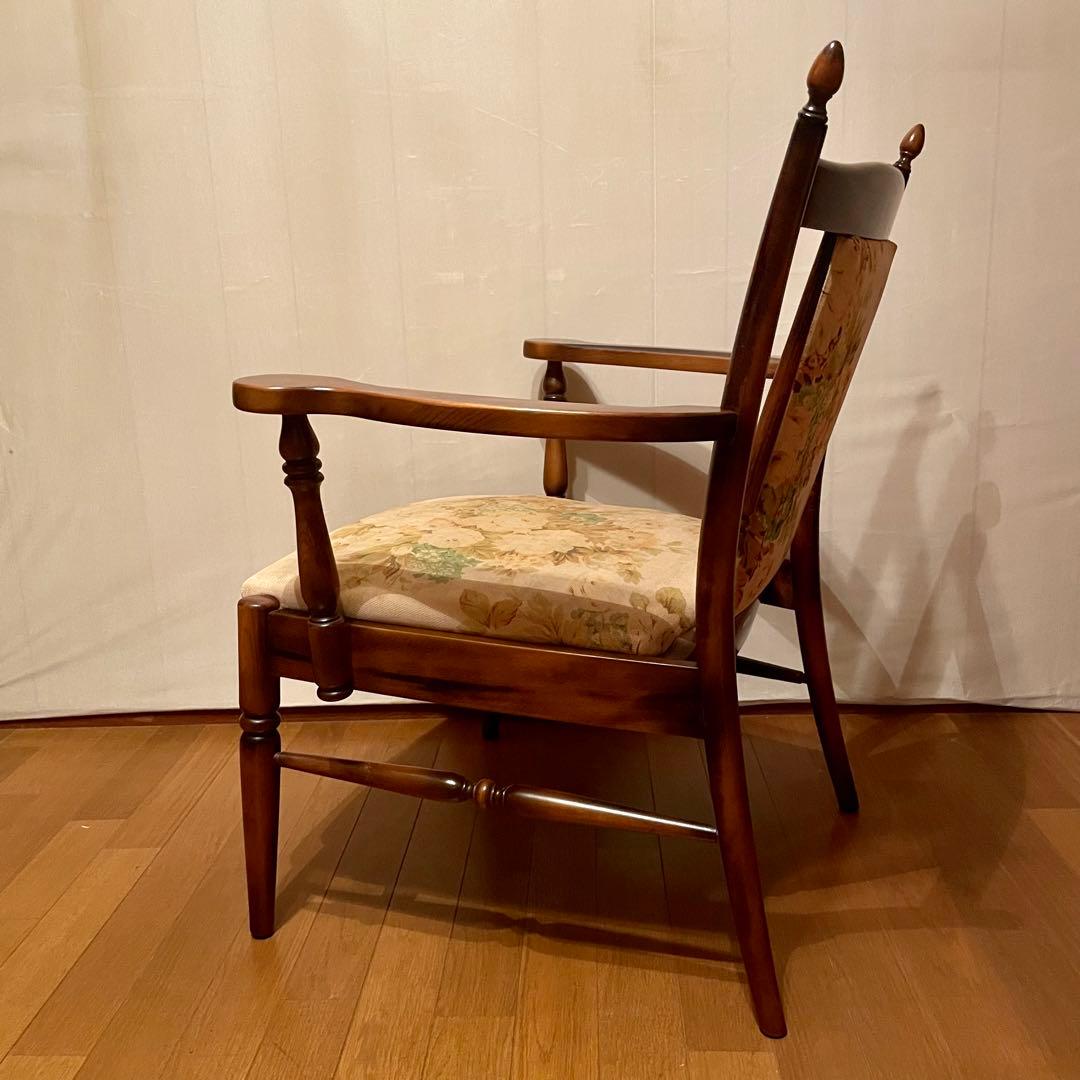 【カリモク】\"コロニアル\" WC0020GK ラウンジチェア No.1