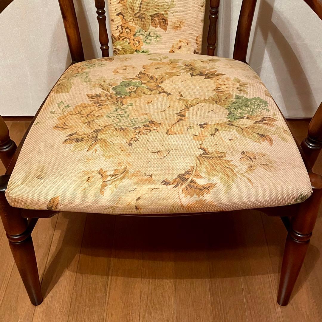 【カリモク】\"コロニアル\" WC0020GK ラウンジチェア No.1