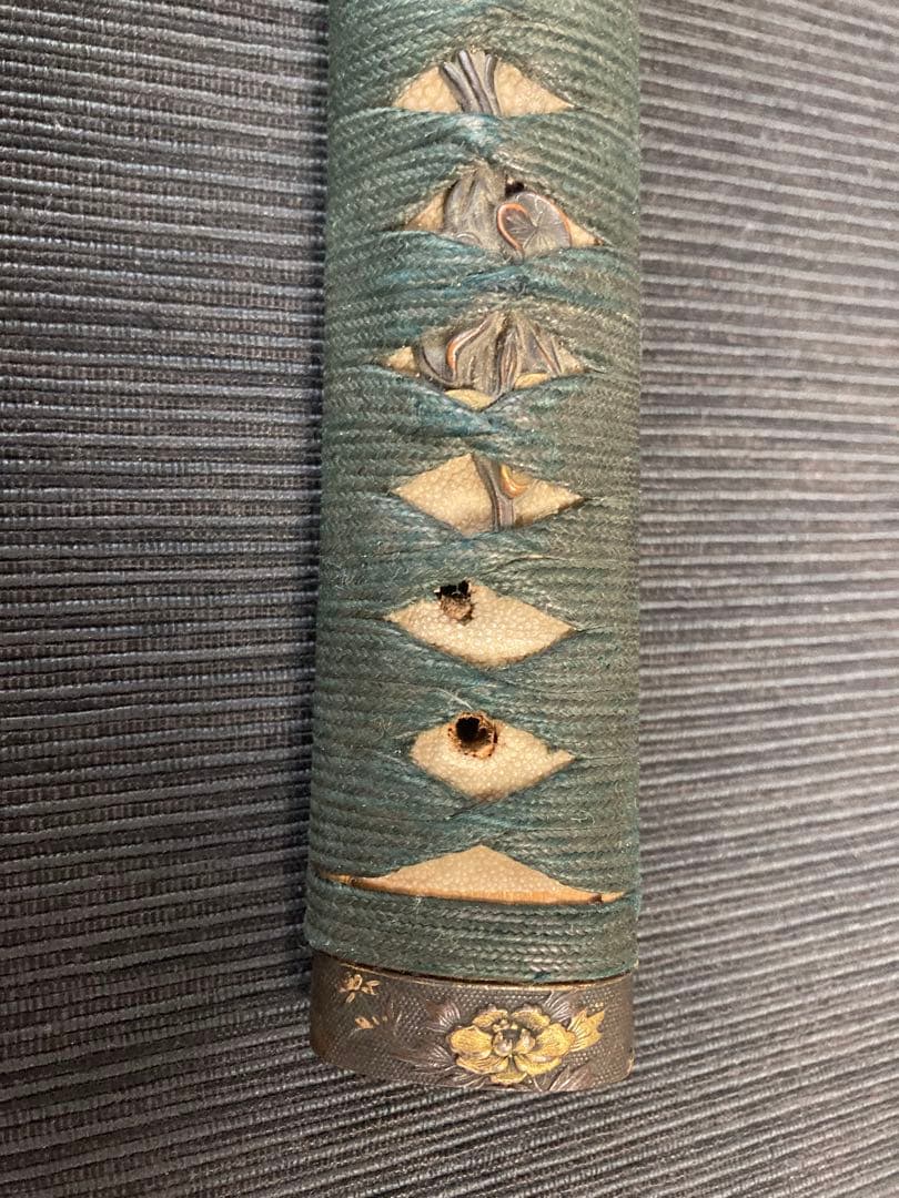 刀装具　大刀用柄前　柳生傘透かし鉄鍔　葵図目貫(江戸時代)