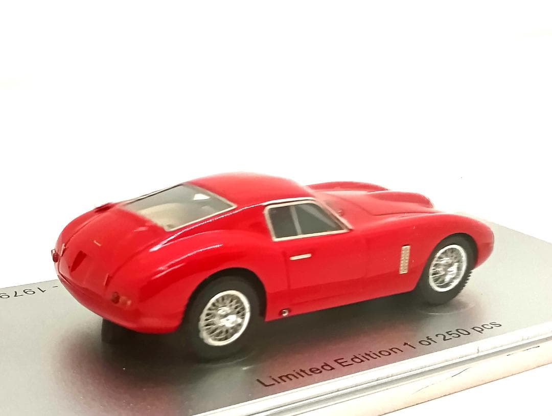 KESS 1/43 マセラティ 330 リカロッツァータ 1979 (レッド)